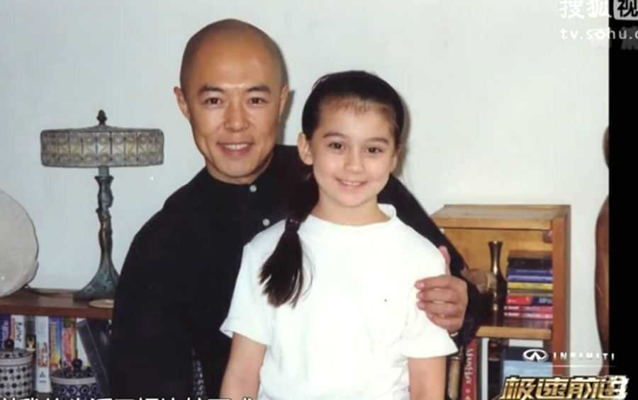 Ngất ngây vẻ đẹp như ánh trăng của con gái 