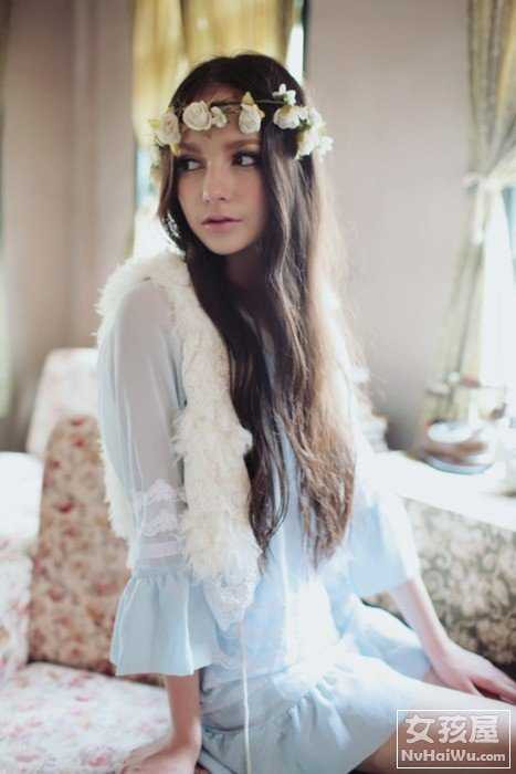 Ngất ngây vẻ đẹp như ánh trăng của con gái 