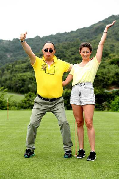 Ngất ngây vẻ đẹp như ánh trăng của con gái 