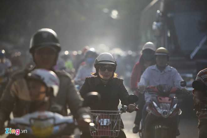 Nhieu nghe si den dua tien NSND Thanh Tong sang som nay hinh anh 8