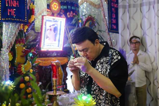 Dam Vinh Hung, Cam Ly vieng NSND Thanh Tong dem cuoi hinh anh 9