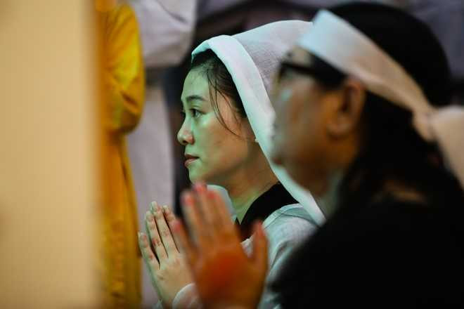 Dam Vinh Hung, Cam Ly vieng NSND Thanh Tong dem cuoi hinh anh 11