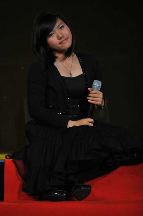 bat ngo truoc su thay doi kho tin cua ca si thuy chi sau thoi gian o an - 1