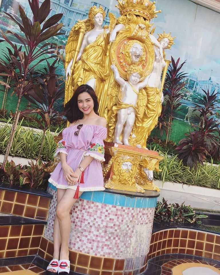 Cuộc sống của Hòa Minzy thay đổi thế nào sau chia tay bạn trai? - 6