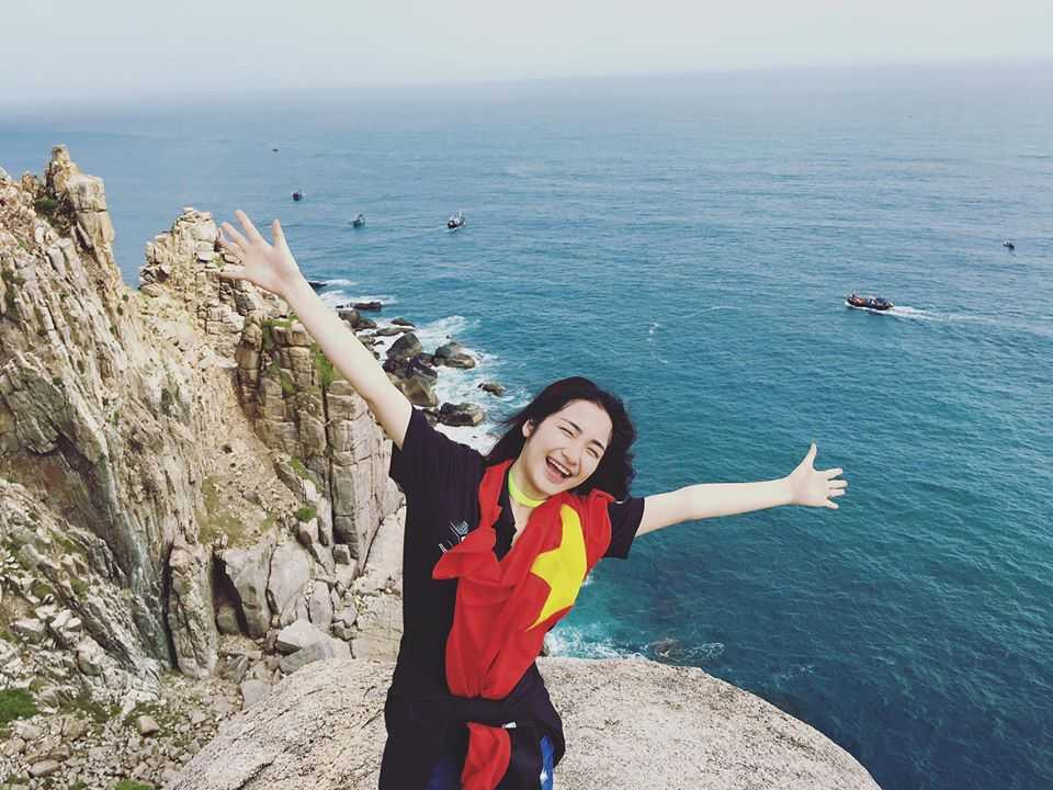 Cuộc sống của Hòa Minzy thay đổi thế nào sau chia tay bạn trai? - 19