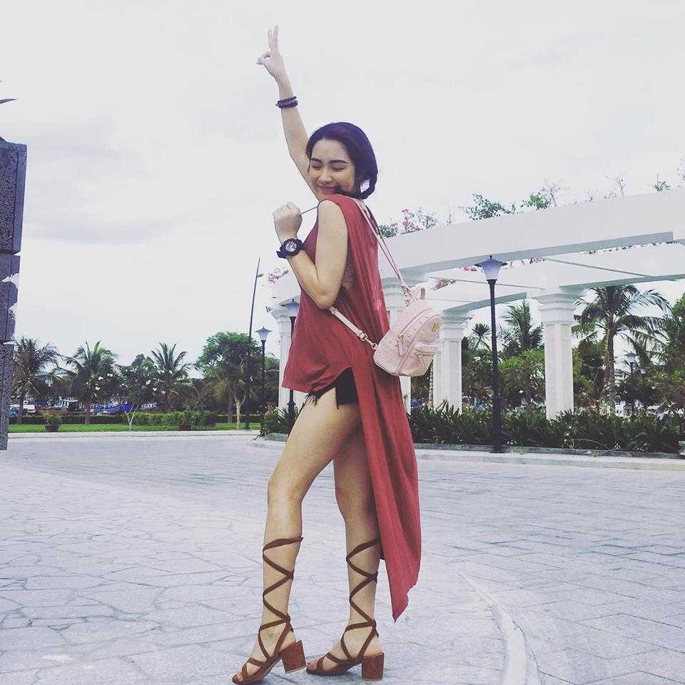 Cuộc sống của Hòa Minzy thay đổi thế nào sau chia tay bạn trai? - 25