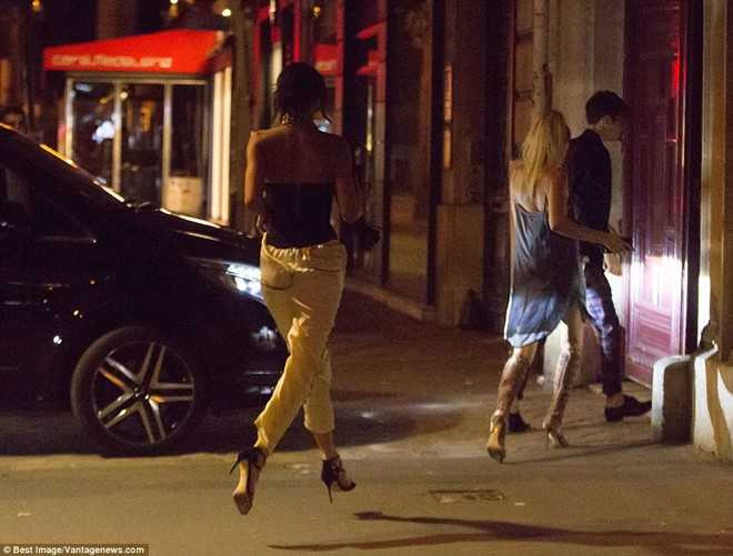 Kim Kardashian voi va ve My sau khi bi cuop 11 trieu USD hinh anh 3