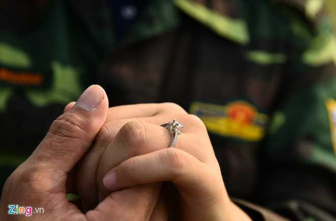 Man cau hon bat ngo khi nhay du tu truc thang o do cao 800 m hinh anh 5