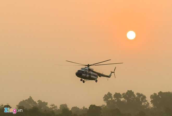 Man cau hon bat ngo khi nhay du tu truc thang o do cao 800 m hinh anh 7