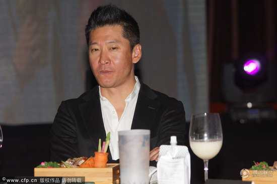 Tuổi xế chiều phải đóng phim cấp 3, làm ở hộp đêm của sao