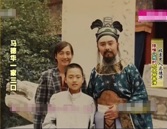 'Tru Bat Gioi' Ma Duc Hoa: Sao hang 3 song giau co nho con hinh anh 2