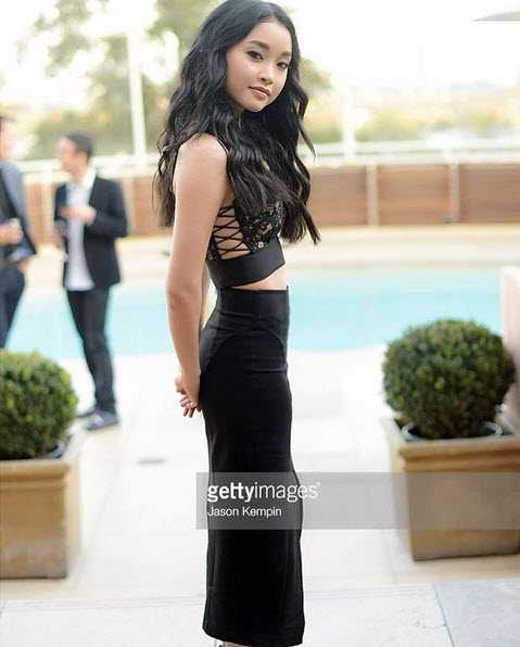 Không thể rời mắt khỏi cô gái Cần Thơ đang