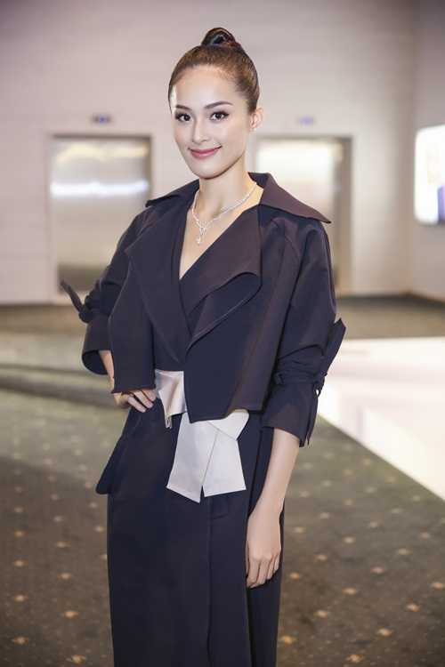 Bóc mác loạt hàng hiệu đắt đỏ của cô "Tấm" Hạ Vi - 3