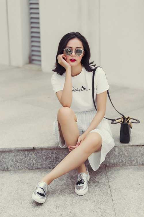 Bóc mác loạt hàng hiệu đắt đỏ của cô "Tấm" Hạ Vi - 8