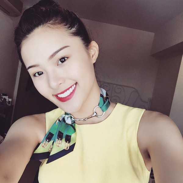 Bóc mác loạt hàng hiệu đắt đỏ của cô "Tấm" Hạ Vi - 15