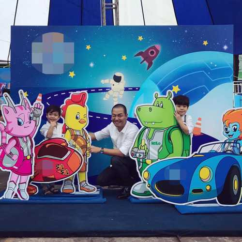 tan chay voi khoanh khac ben vo dep, con xinh cua phan anh hinh anh 9