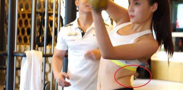 nguoi mau, hoa hau viet gay bat ngo voi vong eo ngan mo hinh anh 6