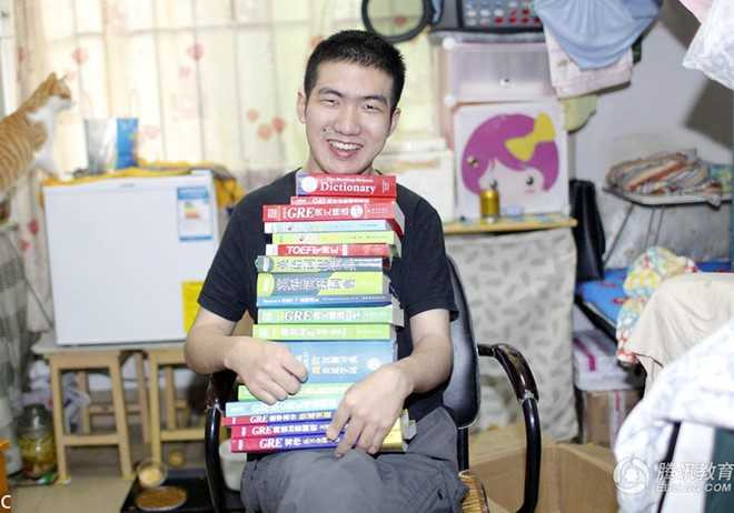 Chang trai Trung Quoc tot nghiep thac si du bai nao tu be hinh anh 1