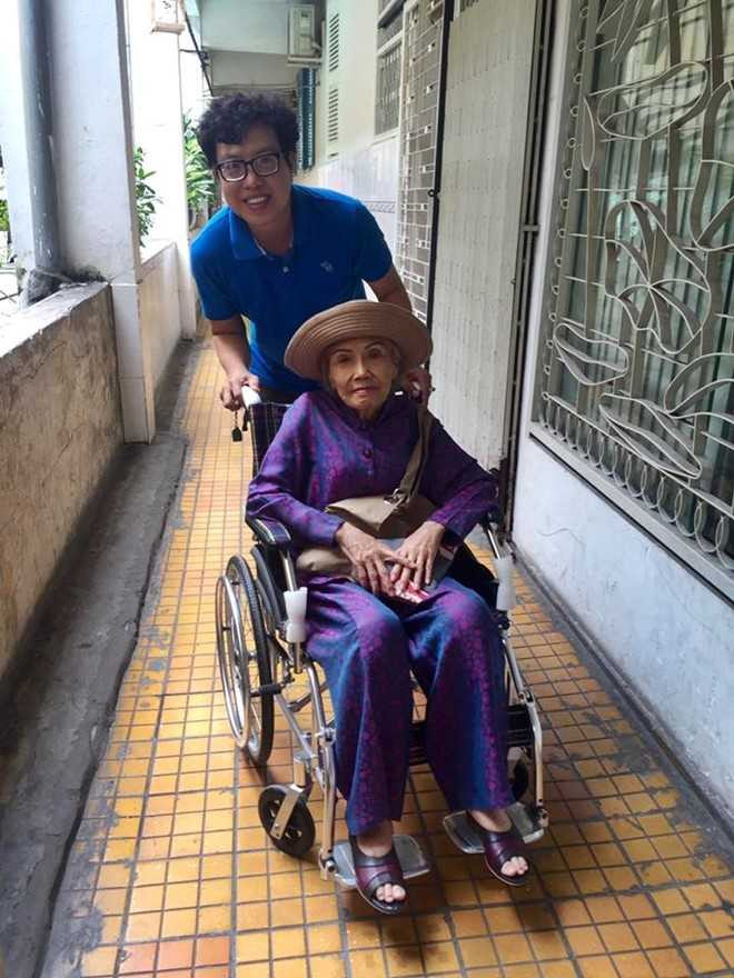 Nghe si cai luong Ut Bach Lan qua doi hinh anh 2