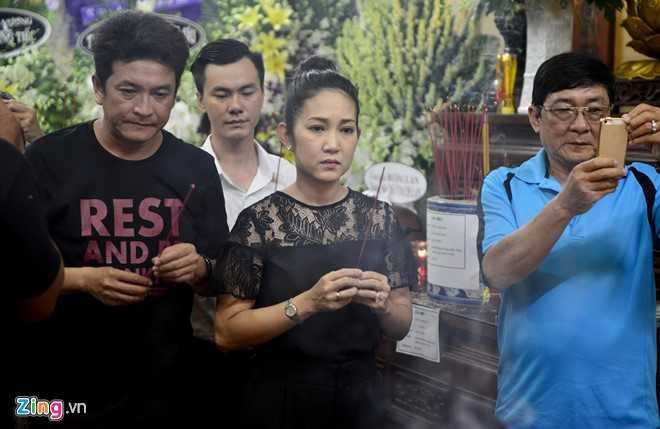 Nghe si hat cai luong tien biet sau nu Ut Bach Lan dem cuoi hinh anh 6