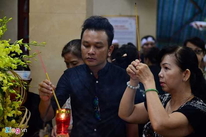 NSND Kim Cuong, Vu Linh khoc luc dua tien sau nu Ut Bach Lan hinh anh 6