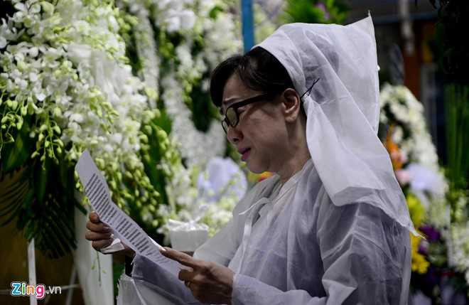 Nghe si hat cai luong tien biet sau nu Ut Bach Lan dem cuoi hinh anh 2