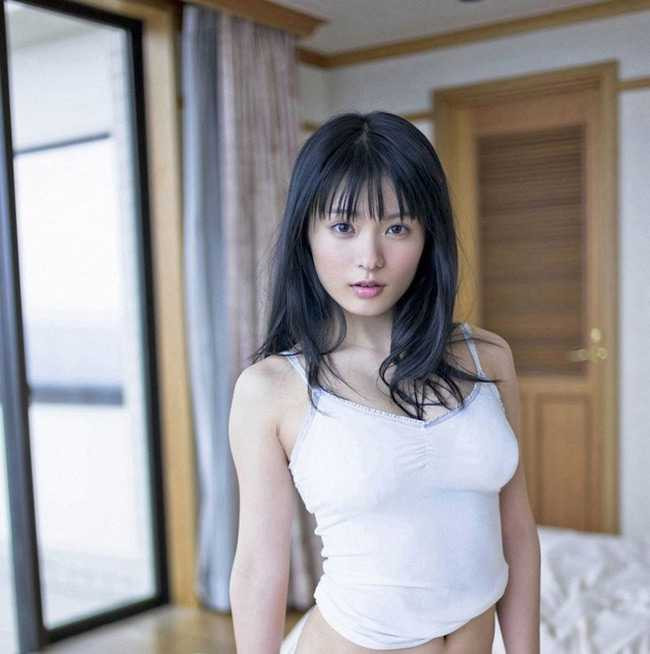 hang trieu dan ong nhat me man chan dai 19 tuoi nay hinh anh 9