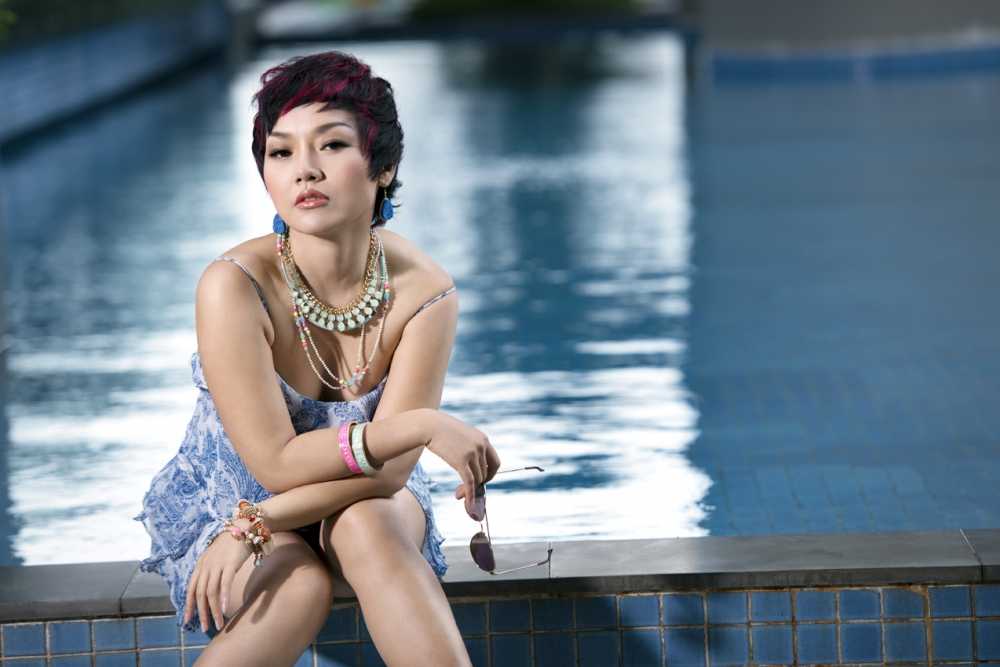 bat-ngo-hinh-anh-sexy-tao-bao-cua-thai-thuy-linh