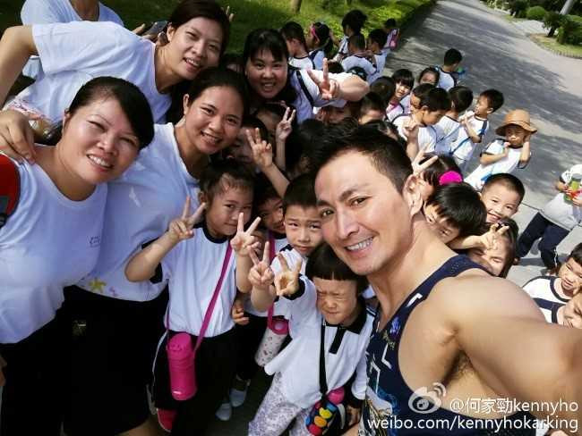 'Trien Chieu' Ha Gia Kinh: Tuoi U60 giau co, khong gia dinh hinh anh 3