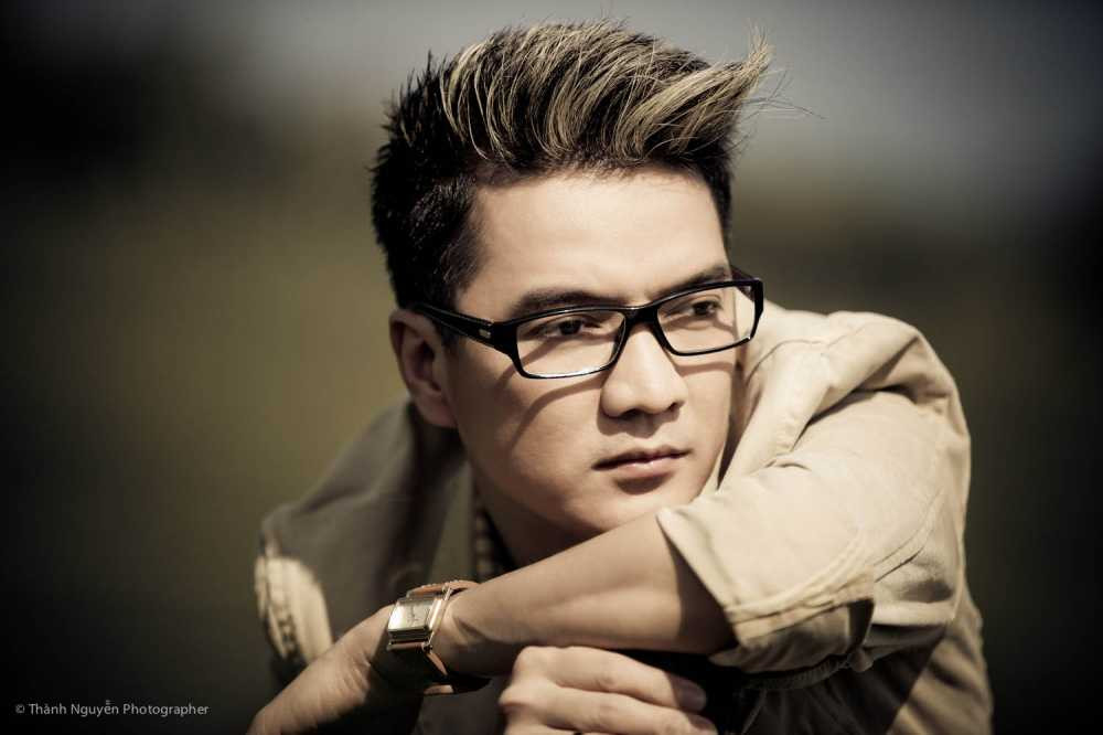 tieu-su-ca-si-dam-vinh-hung-ong-hoang-nhac-viet