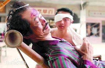 Cao thu phim 'Tuyet dinh Kung Fu' ngheo nhat showbiz hinh anh 4