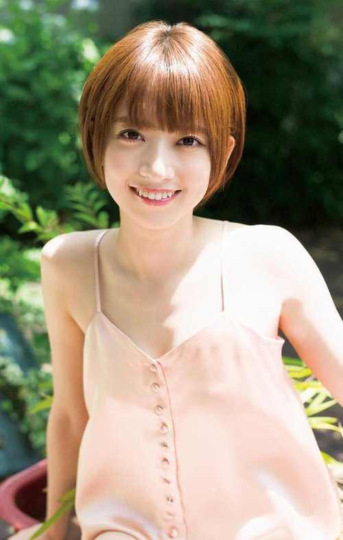 Hàng nghìn đàn ông xếp hàng 4km để ngắm "nữ thần" Nhật - 10