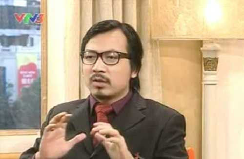 “Giáo sư Xoay” sống thế nào trong 4 năm 