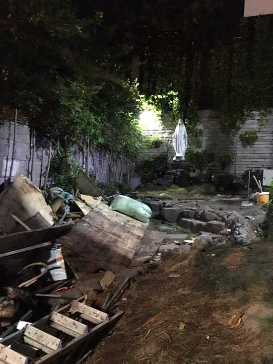 2-7549-1481864207-1347230