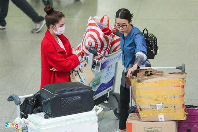 Ngoc Trinh bit kin mat khi ve nuoc sau ky nghi voi ban trai hinh anh 5