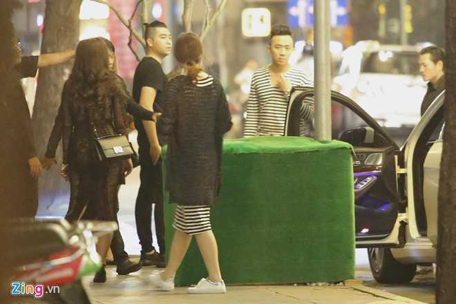 Tran Thanh, Hari dua ban be di bar toi 3h sang sau le cuoi hinh anh 5