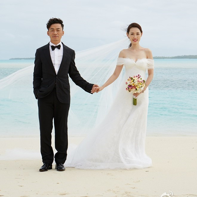 Vo sao 'Bo oi minh di dau the' cong khai di ben nguoi tinh hinh anh 2