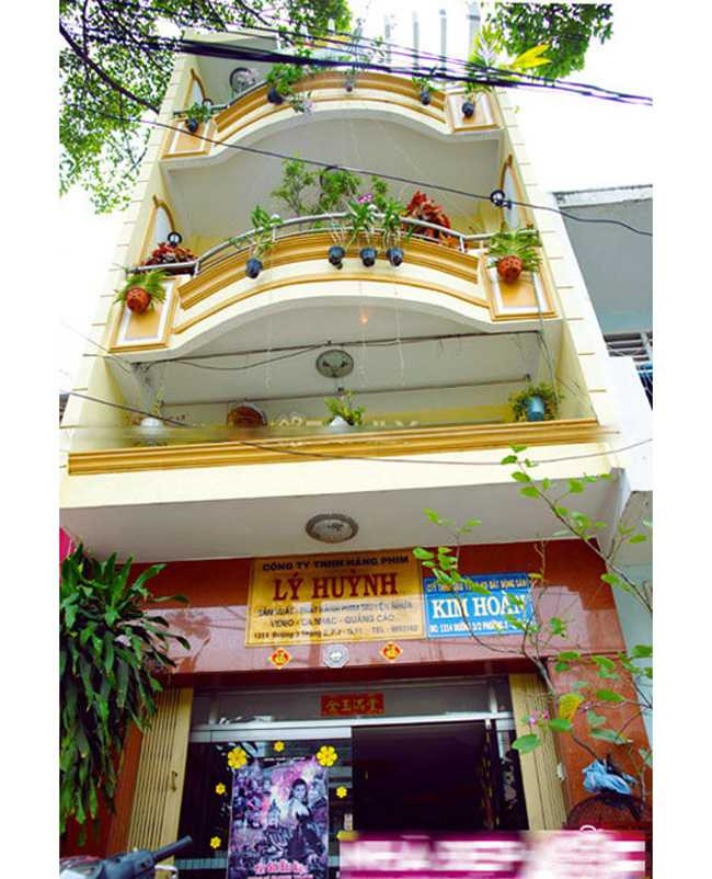 choang voi cuoc song cua ly hung va dan "nguoi tinh" man anh hinh anh 2