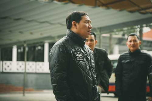 NSƯT Quốc Khánh tiều tụy, phờ phạc trong đám tang mẹ - 8