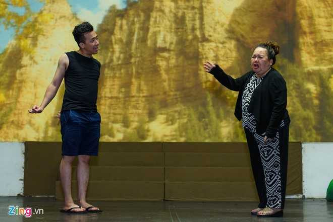 Hari Won bit kin mat theo Tran Thanh di tap kich Tet hinh anh 4