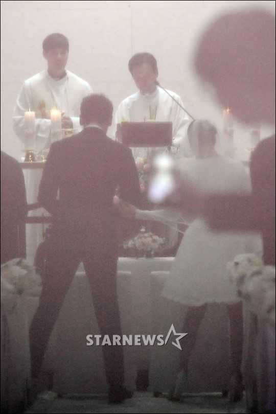 Anh hiem hoi cua Kim Tae Hee - Bi Rain trong le cuoi hinh anh 6