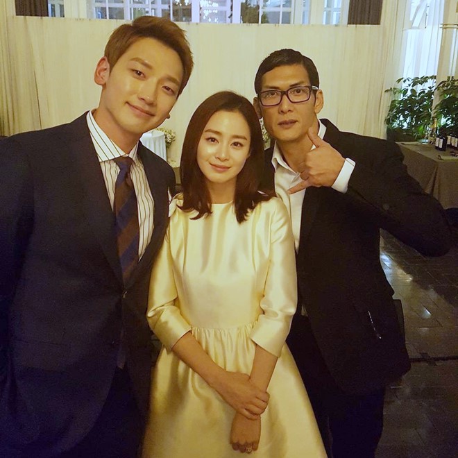 Kim Tae Hee - Bi Rain giau co chi chi 1.100 USD cho le cuoi hinh anh 1