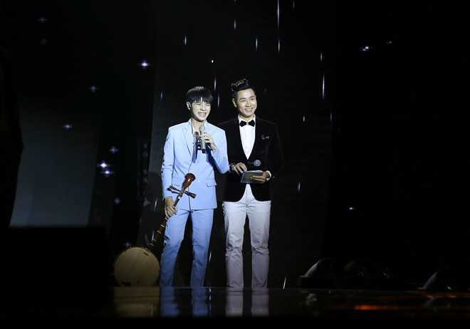 Nguyen Khang: 'Cao Ba Hung nieng rang nen hat khong tot' hinh anh 2