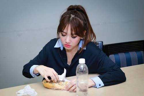 Cuộc sống không như mơ của vợ chồng Trấn Thành sau đám cưới 1 tháng - 5