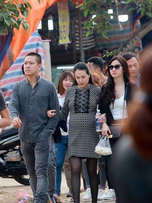 vo-tuan-hung-khe-ne-bung-bau-8-thang-di-le-dau-nam-5