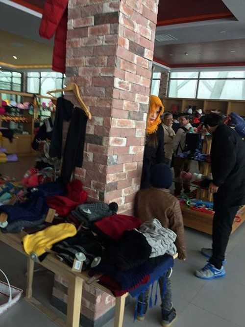 Ho Ngoc Ha trum khan kin mat du lich Sapa cung gia dinh hinh anh 1