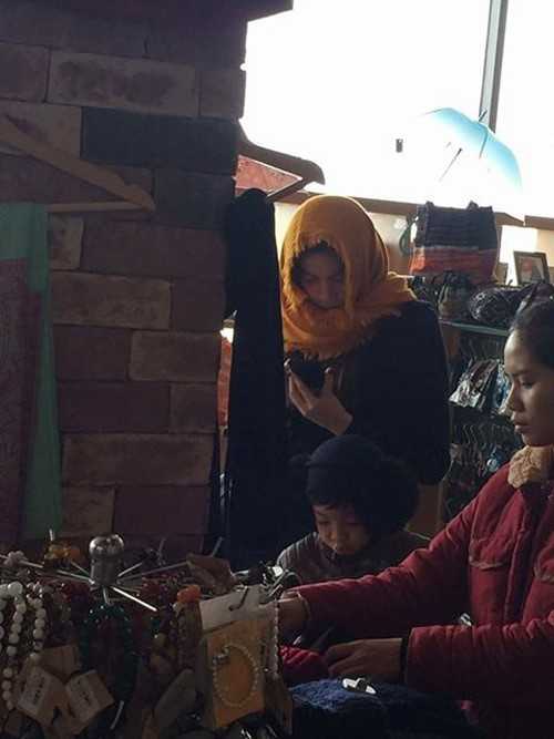 Ho Ngoc Ha trum khan kin mat du lich Sapa cung gia dinh hinh anh 5