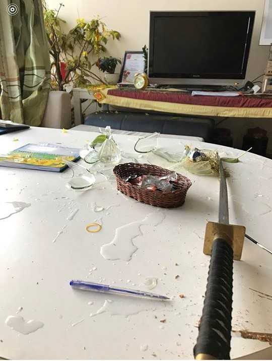 Phi Thanh Van to chong an choi, dap pha nha cua hinh anh 1