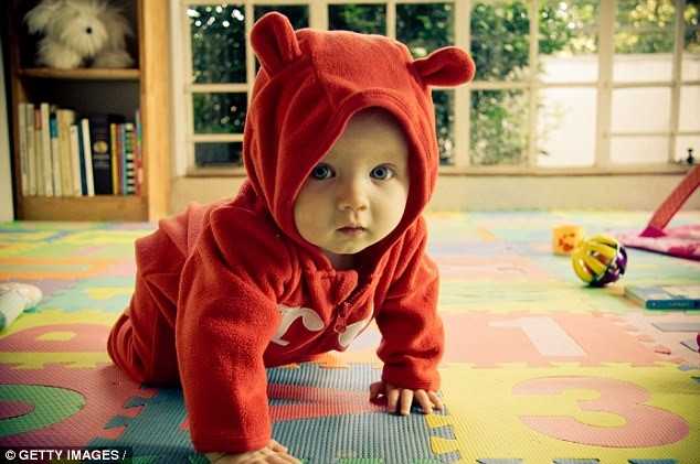 Moi nguy hiem khi hut thuoc trong nha hinh anh 2