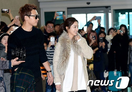 Kim Tae Hee va Bi Rain bi bat gap toi My du lich sau dip Tet hinh anh 2